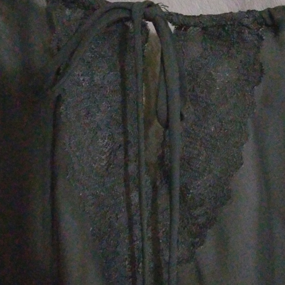 Top - Picture 4 of 6